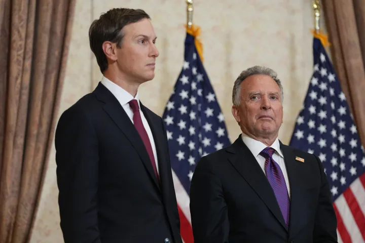 Negocieri între SUA și Iran pentru încetarea conflictului din Strâmtoarea Hormuz.