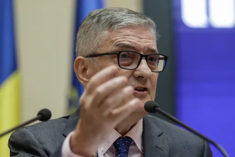 Daniel Dăianu discută despre impactul instabilității politice asupra leului.
