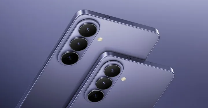 Galaxy S26 cu design rafinat și camere avansate pentru fotografii de calitate.