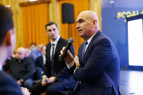 Ciprian Ciucu discută despre criza politică și relațiile dintre partide.