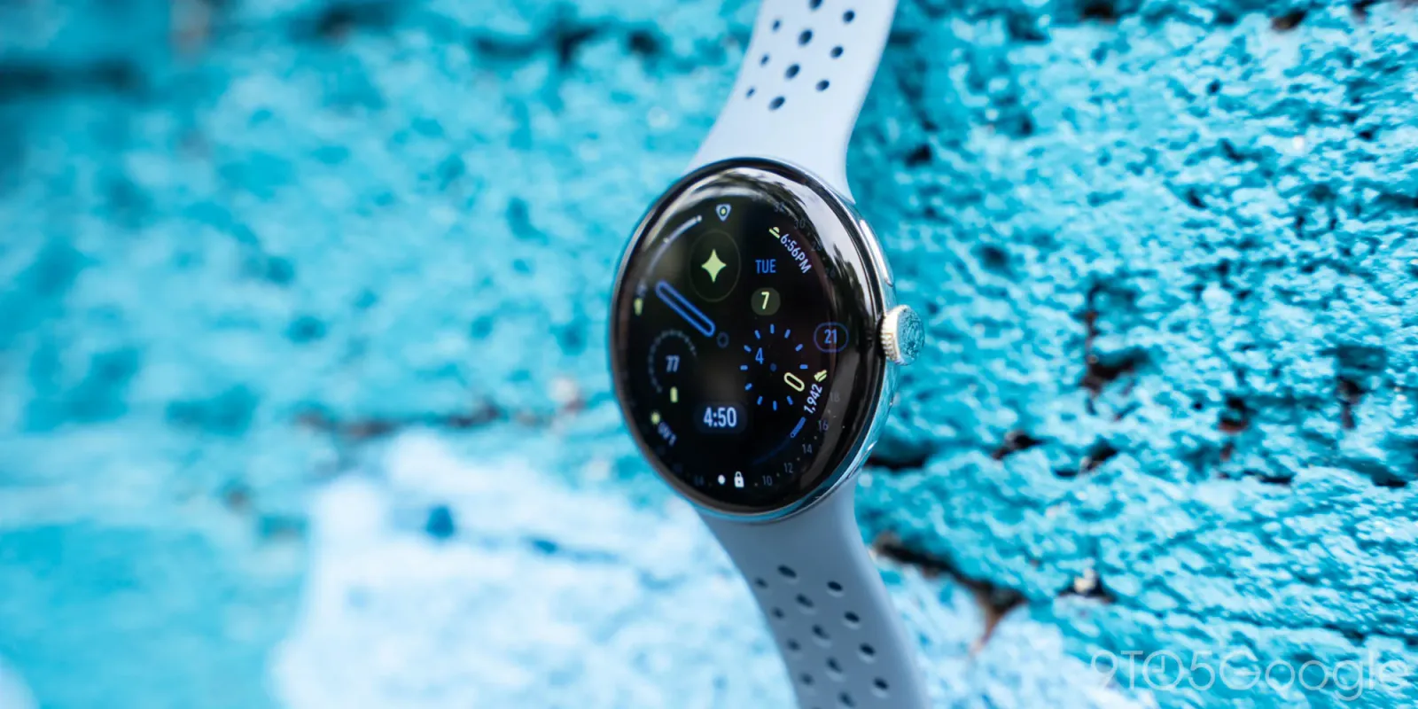 Ceasul Pixel Watch 5, posibil prototip, găsit în ocean lângă St. Martin.