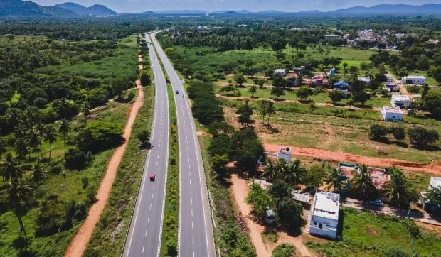 Autostrada din Gujarat, unde a fost descoperită înșelătoria taxelor rutiere.