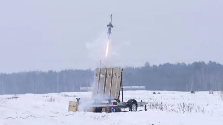 Interceptorul IonStrike lansat în timpul testelor de apărare aeriană în Europa.