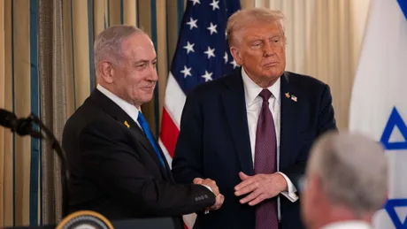 Benjamin Netanyahu și Donald Trump discutând despre programul nuclear iranian.