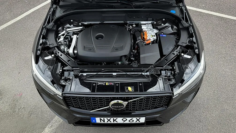 Motorul V8 al noului Mercedes-Maybach S-Class.