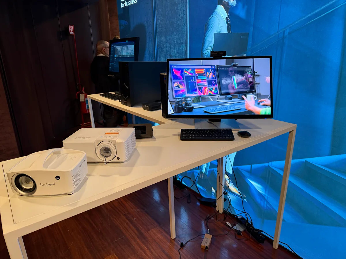 Soluții IT și laptopuri pentru afaceri la evenimentul Acer.