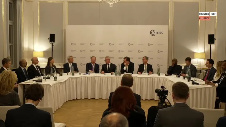 Reuniune a liderilor din tehnologie pentru un ecosistem digital sigur și de încredere.