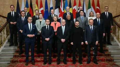 Reuniune a liderilor NATO pentru discutarea sprijinului militar pentru Ucraina.