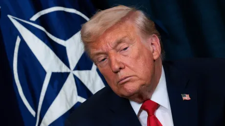 Avertismentul congresmenilor republicani privind riscurile acțiunilor lui Trump.