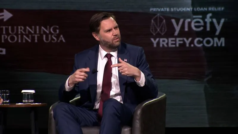 JD Vance discutând despre criza din Gaza, în mijlocul protestelor publicului.