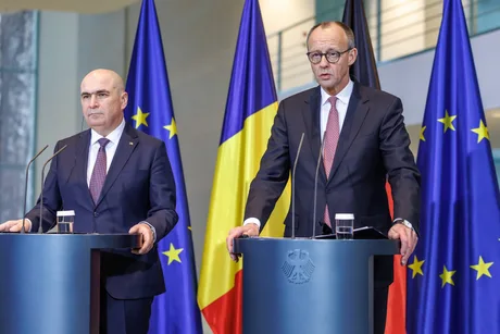 Conferință de presă între liderii României și Germaniei despre cooperarea militară.