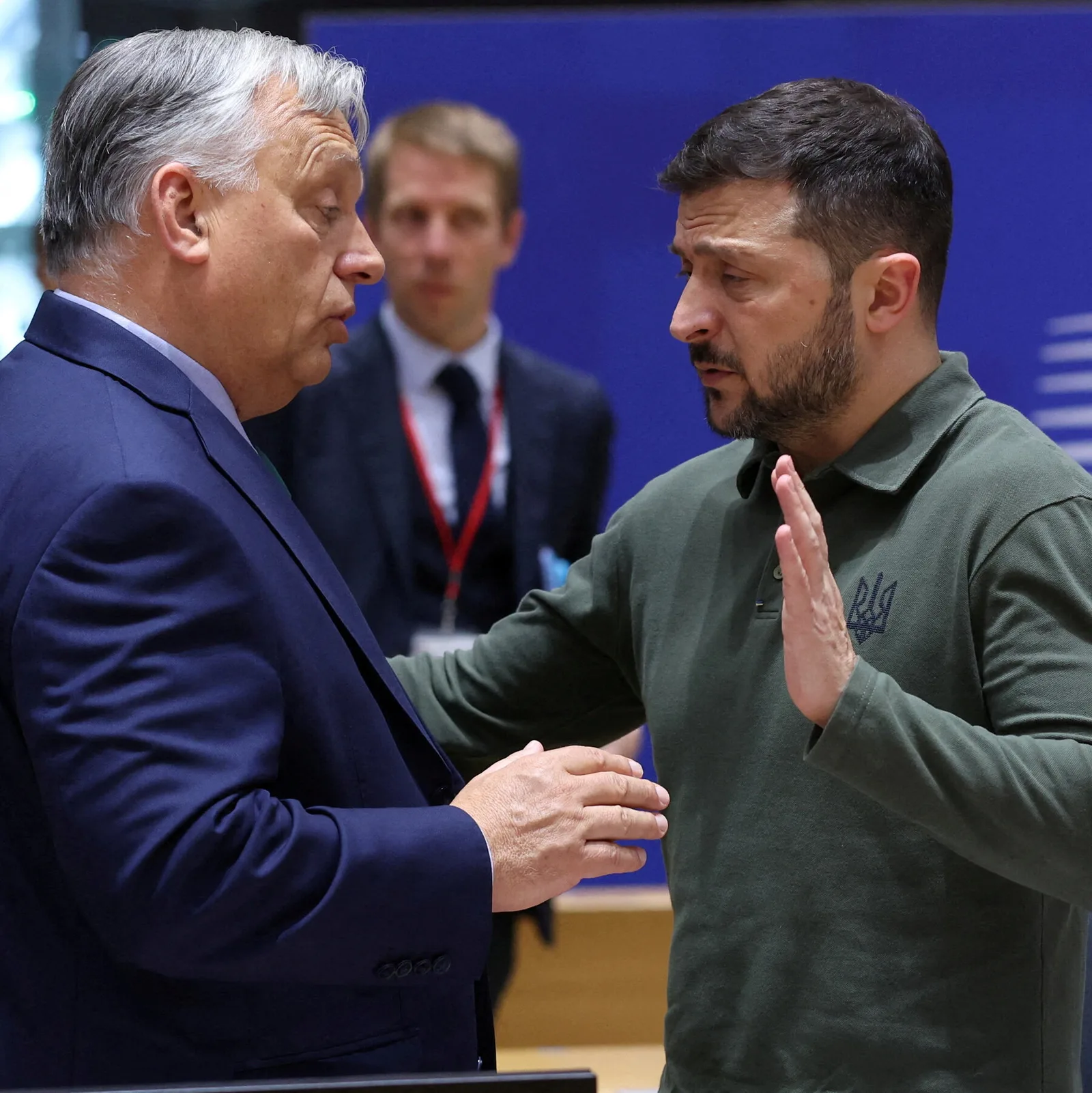 Viktor Orbán discută cu Volodimir Zelenski într-un context politic tensionat.