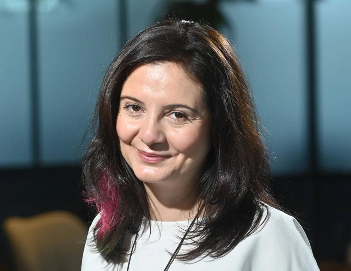 Studiu despre educația financiară a liceenilor români și obiceiurile de economisire.