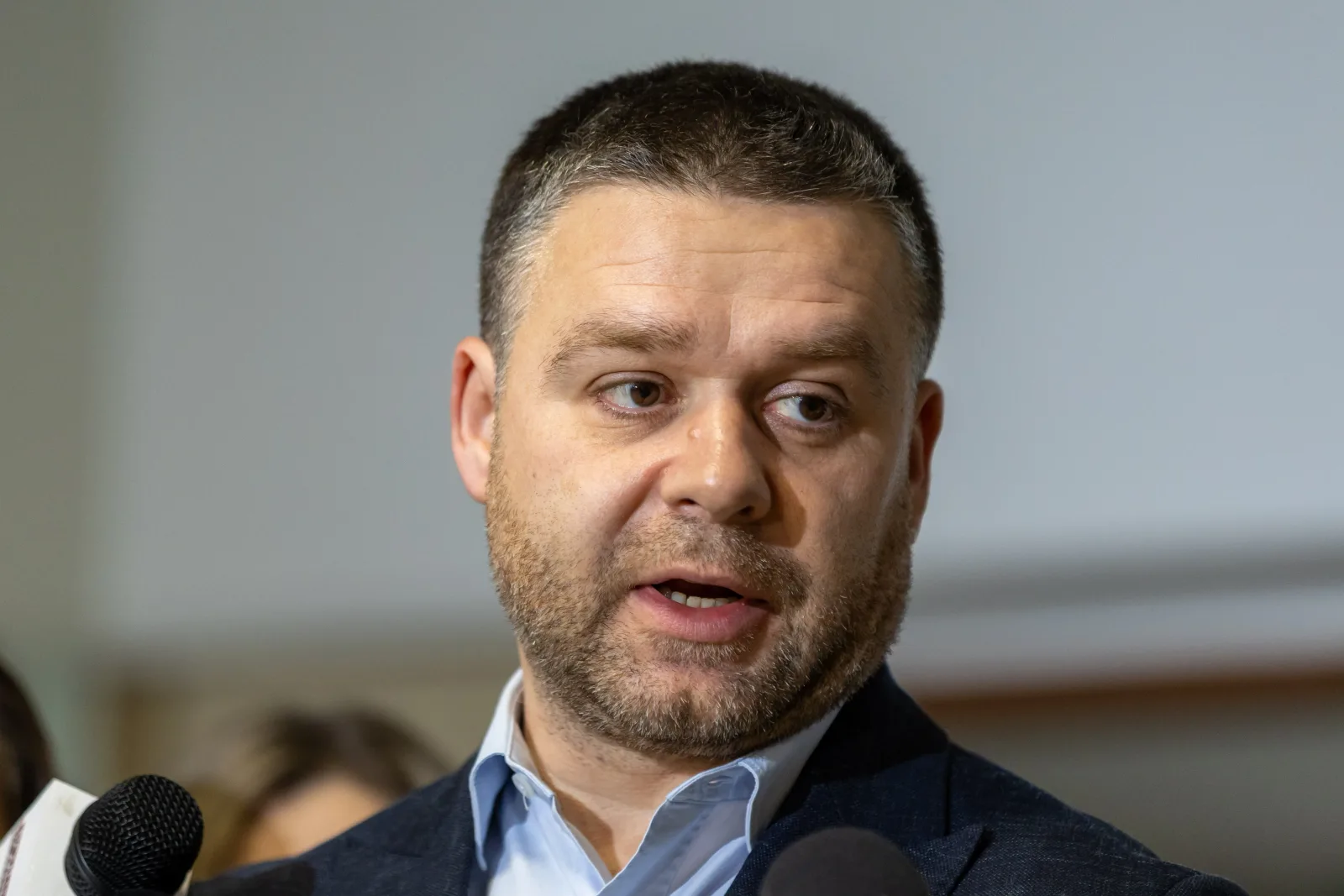 Ciprian Ciucu discută despre posibile plecări din PNL după votul pentru opoziție.