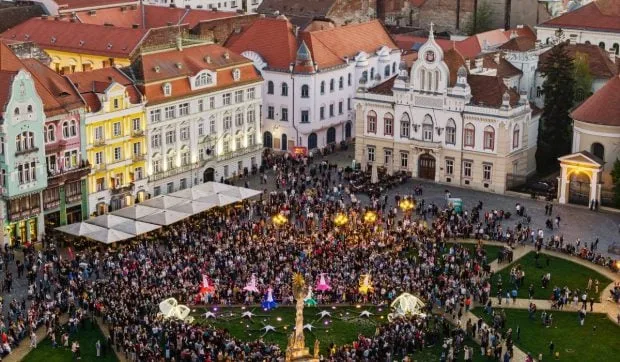 Timișoara, oraș vibrant, sărbătorește succesul în turism și cultură.