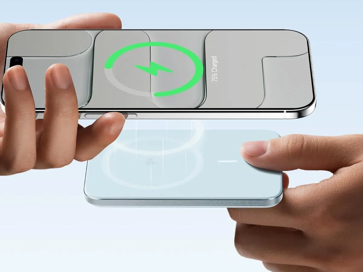 Dispozitiv subțire de încărcare wireless, ideal pentru telefoane moderne.