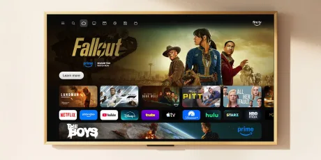 Noua interfață Fire TV Stick HD cu aplicații limitate și Vega OS.