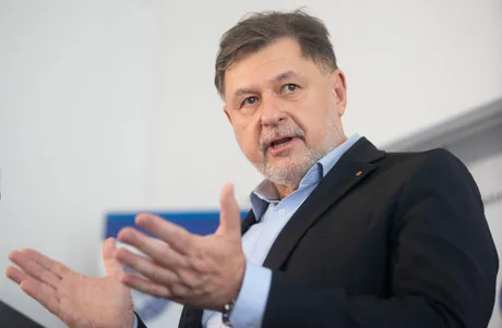 Alexandru Rafila acuză lipsa de răspuns a premierului Ciucă privind propunerile Pfizer pentru vaccinuri - România riscă o plată de 161 milioane de euro pentru doze neutilizate