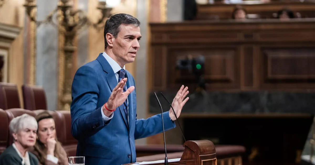 Premierul Spaniei discutând despre regularizarea migranților fără acte.