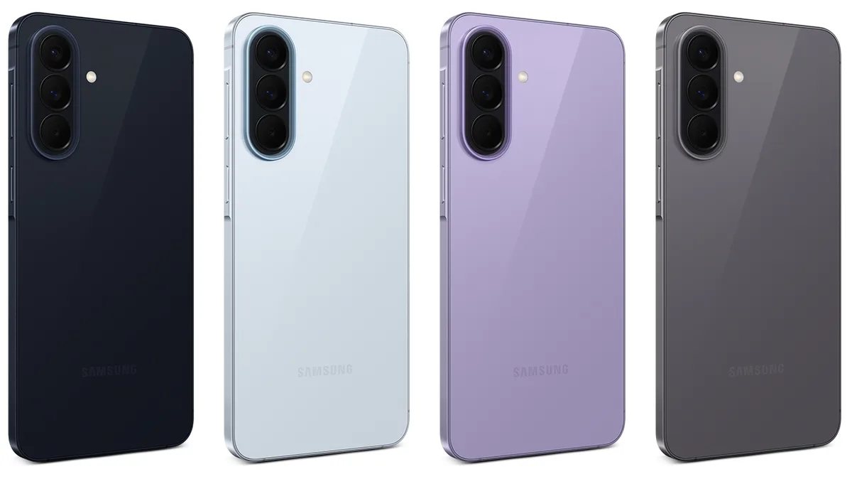 Compararea grosimii Galaxy A57 cu modelul anterior A56.