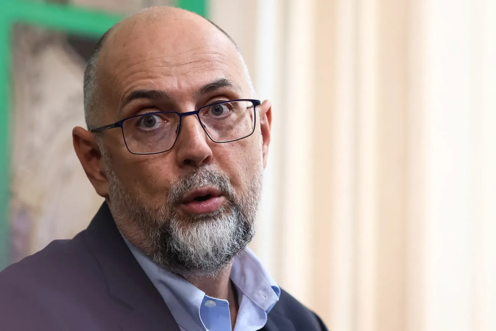 Kelemen Hunor discută despre riscurile financiare pentru România.