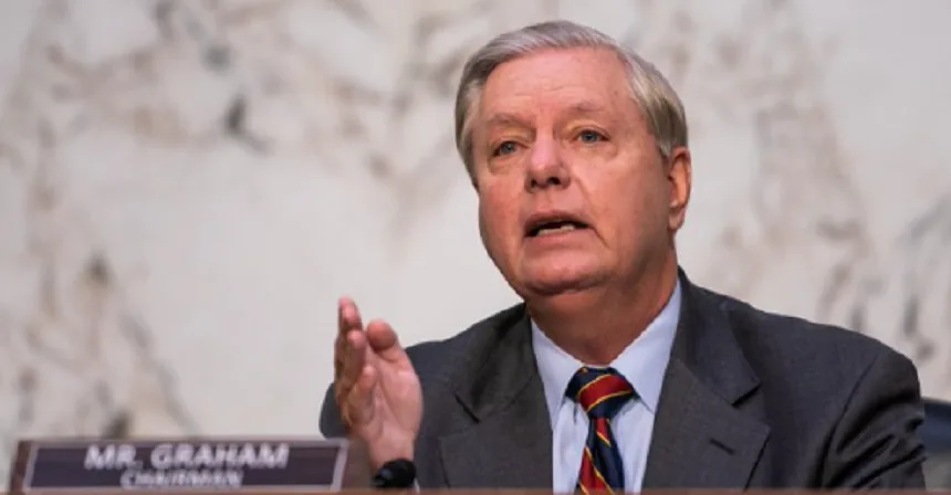 Senatorul Lindsey Graham discutând despre propunerea de pace cu Iranul.