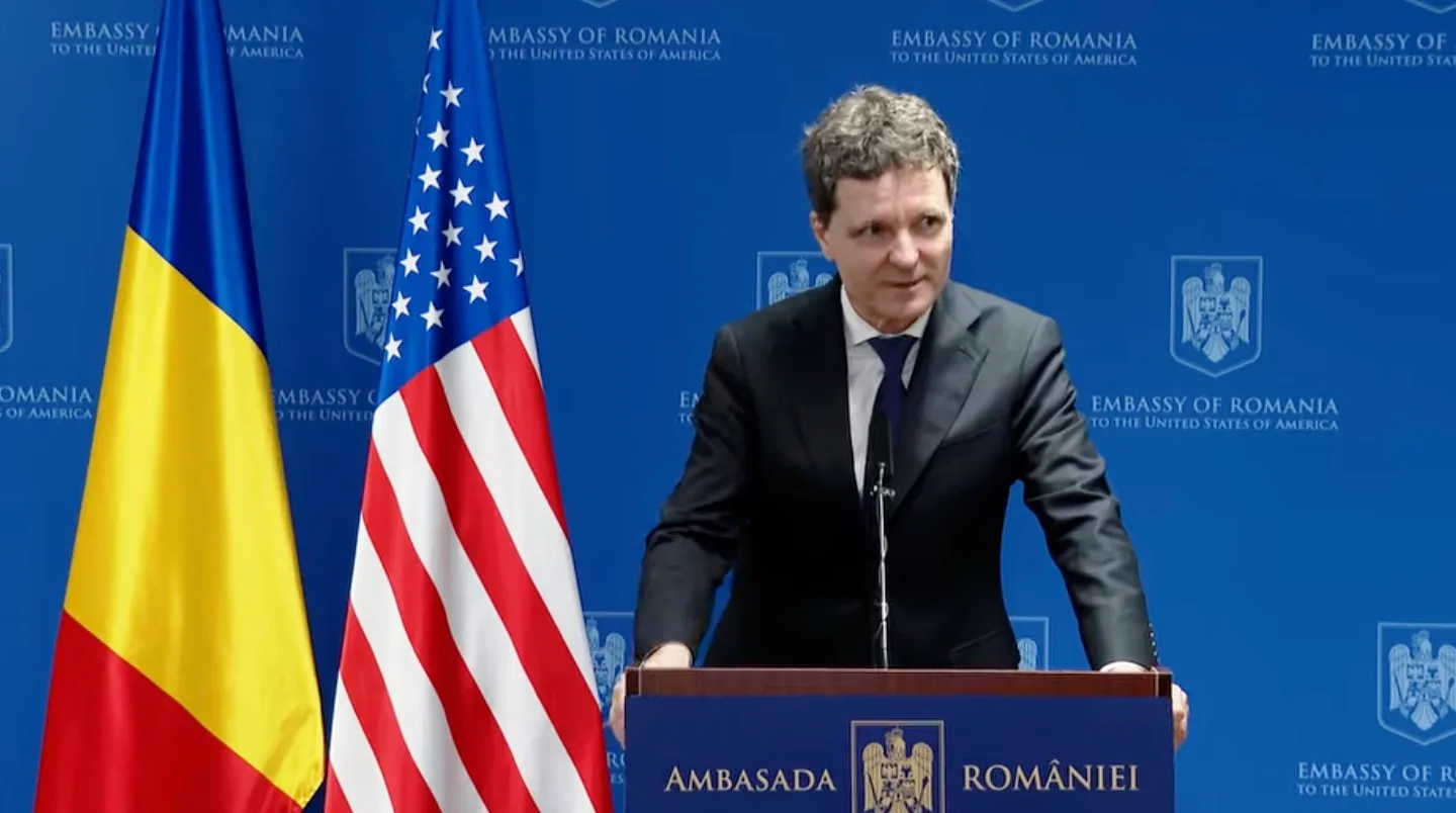 Nicușor Dan susține un discurs la summitul Consiliului pentru Pace în Washington.