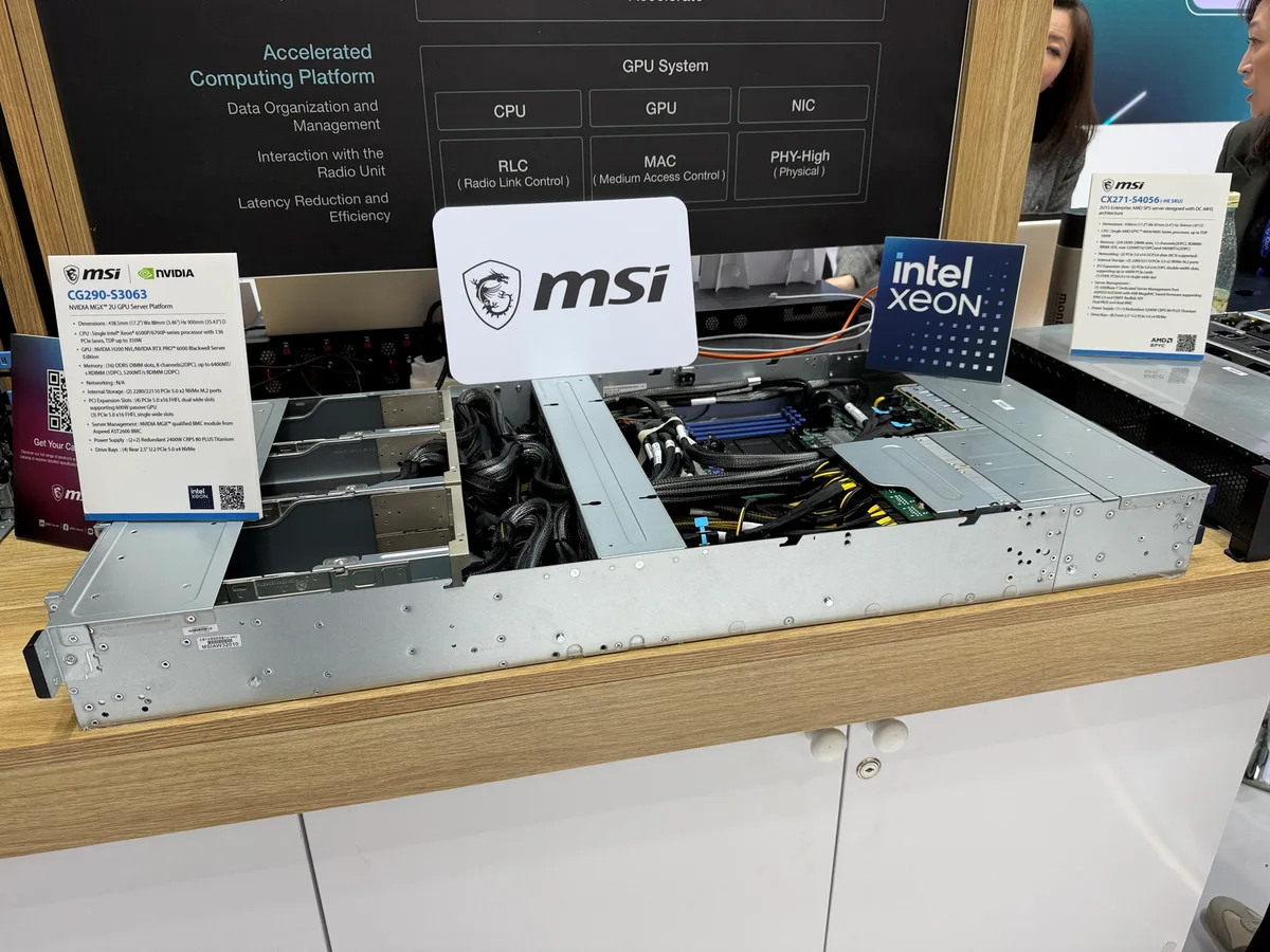 Standul MSI la MWC 2026, cu echipamente avansate pentru AI.