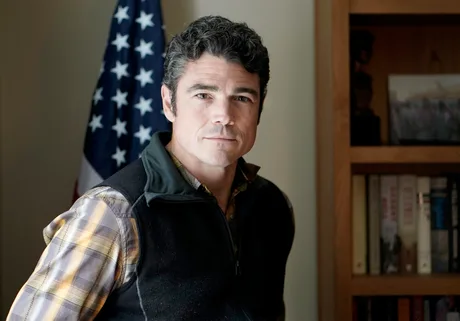 Joe Kent discută despre influența lobby-ului în deciziile de securitate națională.