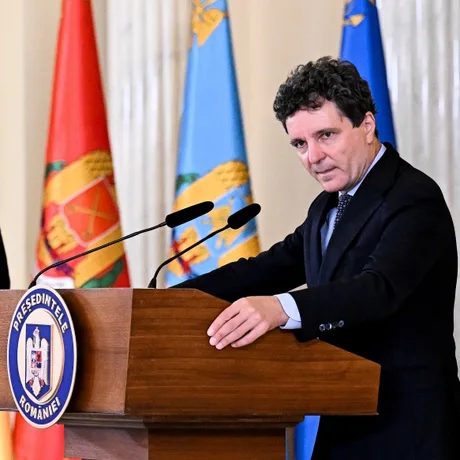 Nicușor Dan discută despre stabilitatea fiscală a României.