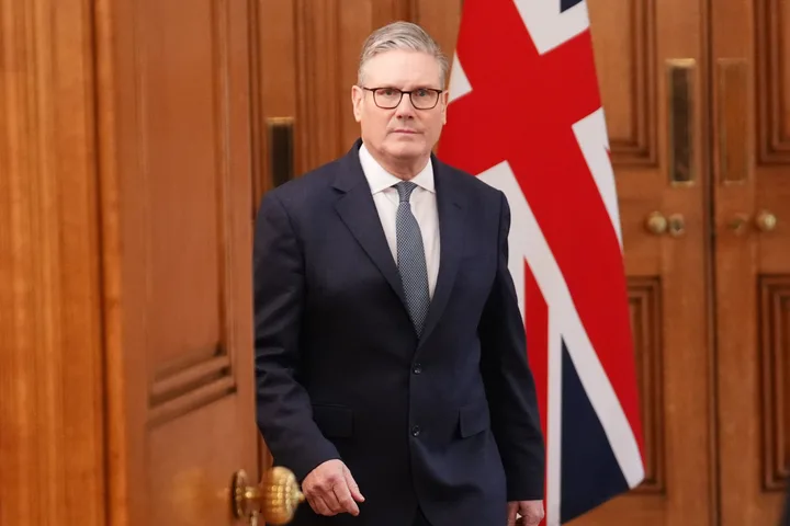 Premierul britanic discută despre securitatea Ciprului și măsurile de apărare.