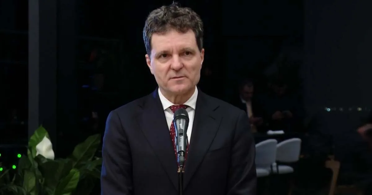 Nicușor Dan discută despre strategii pentru reducerea costurilor energiei.