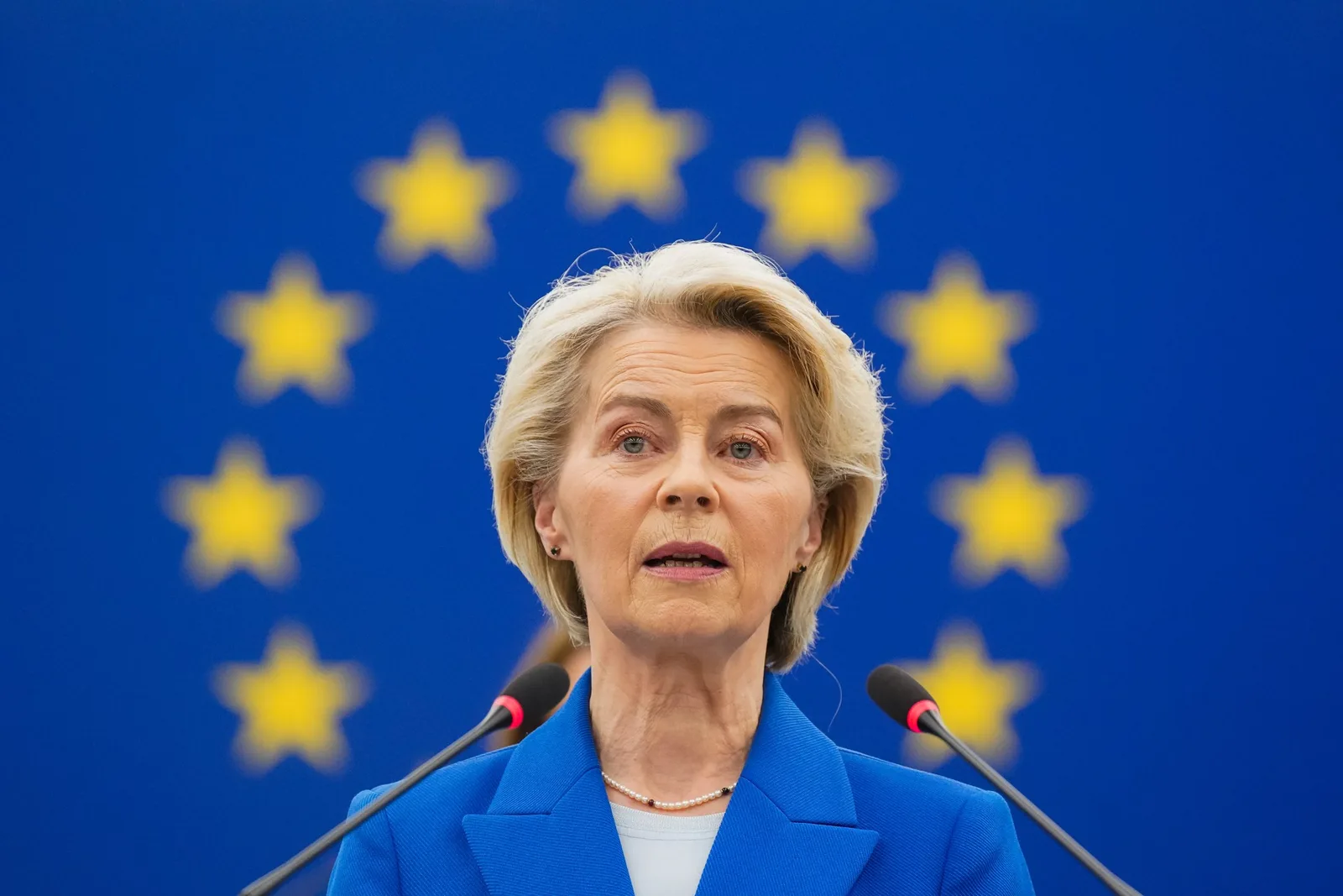 Ursula von der Leyen discutând despre strategia energetică a Europei.