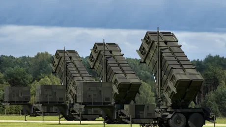 Sisteme de apărare antirachetă Patriot pregătite pentru utilizare.
