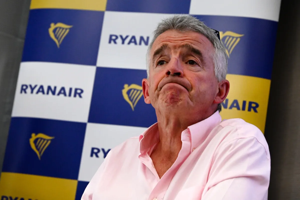Michael O'Leary, CEO Ryanair, în timpul unei conferințe de presă.
