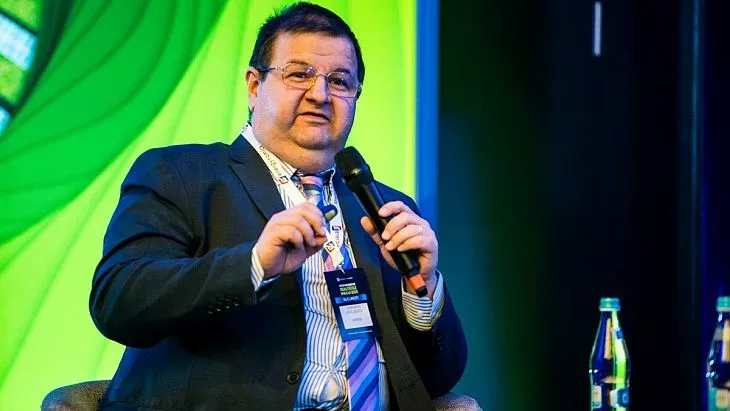 Creșterea rapidă a numărului de prosumatori în România în ultimii ani.