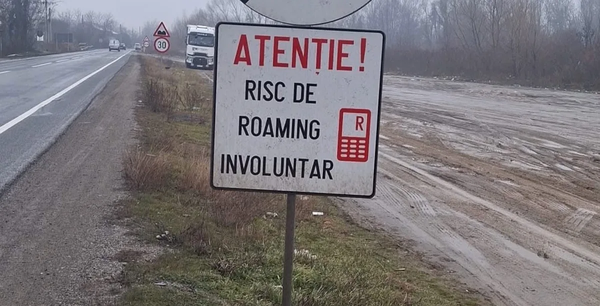 Panou de avertizare privind riscul de roaming involuntar în zona de frontieră.