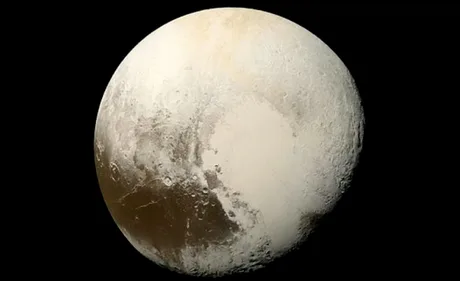 Pluto, un corp ceresc controversat, în discuții pentru reincluderea în rândul planetelor.
