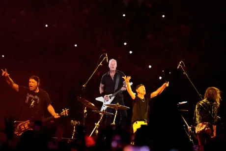 Biletele la concertul Metallica se revând la prețuri exorbitante.