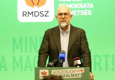 Kelemen Hunor discutând despre instabilitatea guvernamentală și viitorul politic al României.