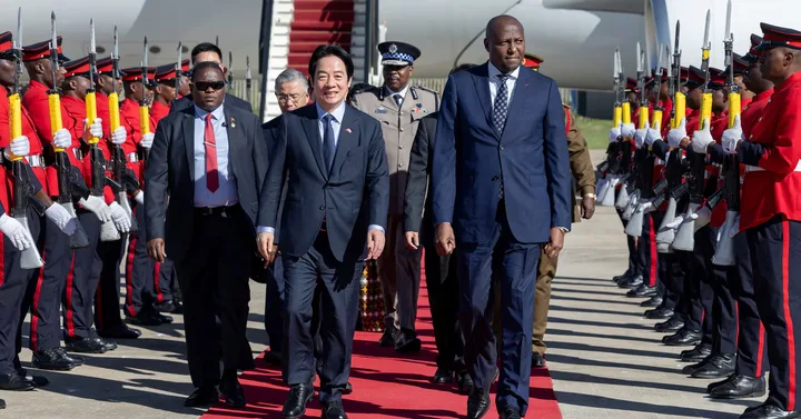 Președintele Taiwanului, Lai Ching-te, întâmpinat la sosirea în Eswatini.