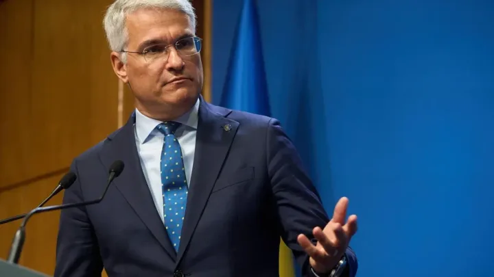 Dragoș Pîslaru discutând despre fondurile PNRR.