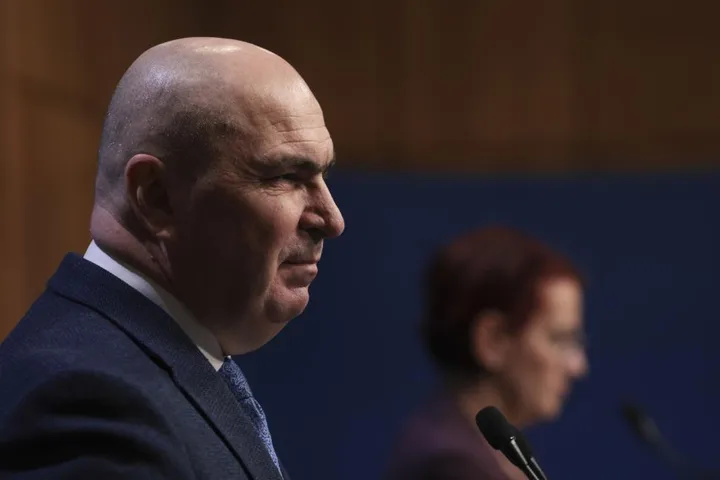 Ilie Bolojan discutând despre responsabilitatea financiară a primarilor.