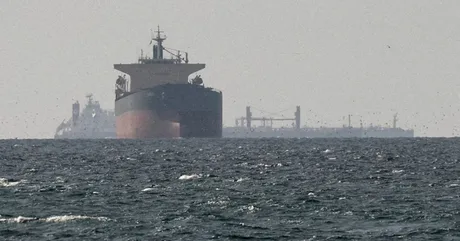 Vapor pe mare, în contextul crizei energetice globale.
