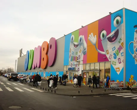 Nou magazin Jumbo în Baia Mare, într-o fostă fabrică textilă.