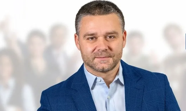 Ciprian Ciucu discută despre voturile necesare pentru moțiunea de cenzură.