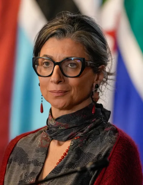 Francesca Albanese discutând despre impactul planului lui Trump asupra Gaza.