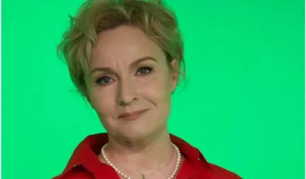 Dana Chera, nouă prezentatoare la TVR, pregătește dezbateri politice.