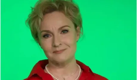 Dana Chera, nouă prezentatoare la TVR, pregătește dezbateri politice.