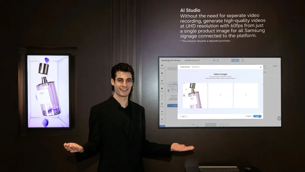 Samsung prezintă un nou afișaj 3D compact pentru retail și companii.